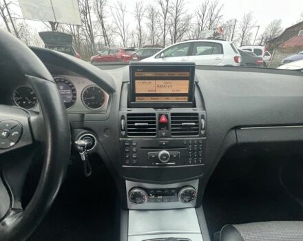 Черный Мерседес Ц-Класс, объемом двигателя 2.2 л и пробегом 279 тыс. км за 7999 $, фото 13 на Automoto.ua