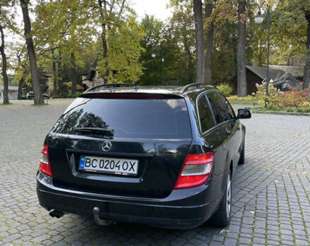 Чорний Мерседес Ц-Клас, об'ємом двигуна 2.2 л та пробігом 270 тис. км за 8200 $, фото 9 на Automoto.ua