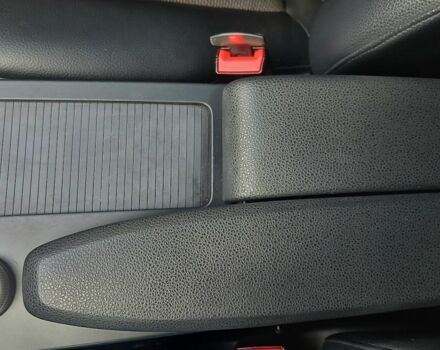 Черный Мерседес Ц-Класс, объемом двигателя 1.8 л и пробегом 199 тыс. км за 8200 $, фото 7 на Automoto.ua