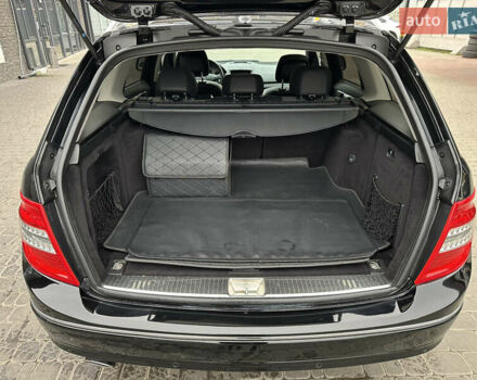 Чорний Мерседес Ц-Клас, об'ємом двигуна 1.8 л та пробігом 289 тис. км за 8500 $, фото 20 на Automoto.ua