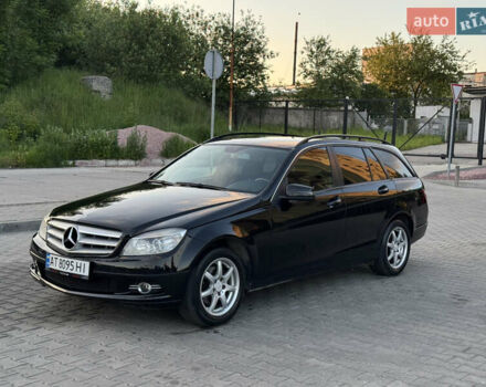 Чорний Мерседес Ц-Клас, об'ємом двигуна 2.15 л та пробігом 415 тис. км за 7800 $, фото 6 на Automoto.ua
