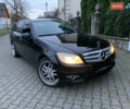 Черный Мерседес Ц-Класс, объемом двигателя 2.2 л и пробегом 425 тыс. км за 8550 $, фото 1 на Automoto.ua