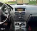 Чорний Мерседес Ц-Клас, об'ємом двигуна 1.8 л та пробігом 202 тис. км за 8100 $, фото 4 на Automoto.ua