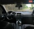 Черный Мерседес Ц-Класс, объемом двигателя 2.15 л и пробегом 420 тыс. км за 8000 $, фото 3 на Automoto.ua
