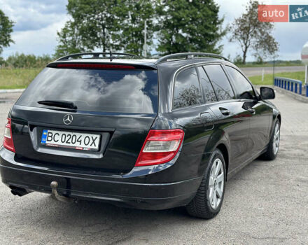 Чорний Мерседес Ц-Клас, об'ємом двигуна 2.15 л та пробігом 260 тис. км за 8550 $, фото 2 на Automoto.ua