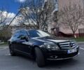 Чорний Мерседес Ц-Клас, об'ємом двигуна 3.2 л та пробігом 288 тис. км за 5750 $, фото 1 на Automoto.ua