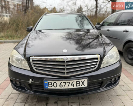 Черный Мерседес Ц-Класс, объемом двигателя 2.2 л и пробегом 326 тыс. км за 3699 $, фото 6 на Automoto.ua
