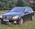 Чорний Мерседес Ц-Клас, об'ємом двигуна 2.2 л та пробігом 204 тис. км за 9750 $, фото 1 на Automoto.ua