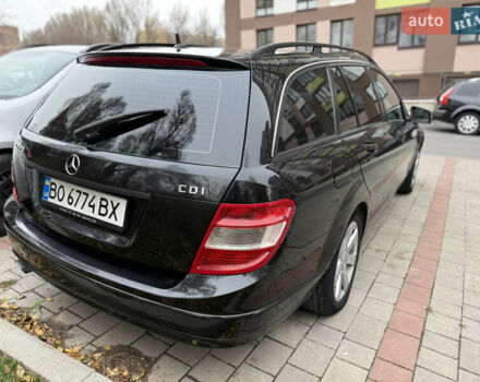 Черный Мерседес Ц-Класс, объемом двигателя 2.2 л и пробегом 326 тыс. км за 3699 $, фото 9 на Automoto.ua