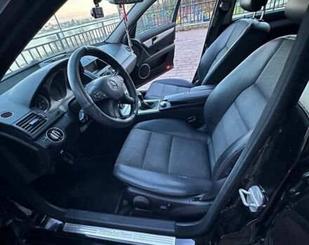 Чорний Мерседес Ц-Клас, об'ємом двигуна 2.15 л та пробігом 370 тис. км за 8000 $, фото 7 на Automoto.ua