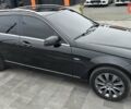 Черный Мерседес Ц-Класс, объемом двигателя 2.2 л и пробегом 296 тыс. км за 8100 $, фото 2 на Automoto.ua
