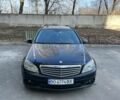 Черный Мерседес Ц-Класс, объемом двигателя 2.1 л и пробегом 325 тыс. км за 7800 $, фото 1 на Automoto.ua