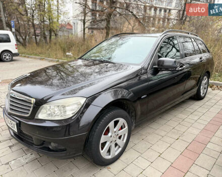 Черный Мерседес Ц-Класс, объемом двигателя 2.2 л и пробегом 326 тыс. км за 3699 $, фото 5 на Automoto.ua