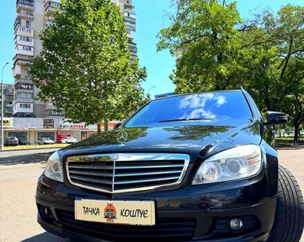 Чорний Мерседес Ц-Клас, об'ємом двигуна 2.2 л та пробігом 285 тис. км за 9200 $, фото 1 на Automoto.ua