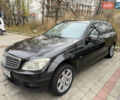 Черный Мерседес Ц-Класс, объемом двигателя 2.2 л и пробегом 326 тыс. км за 3699 $, фото 1 на Automoto.ua
