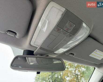 Черный Мерседес Ц-Класс, объемом двигателя 1.8 л и пробегом 201 тыс. км за 10999 $, фото 24 на Automoto.ua