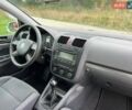 Черный Мерседес Ц-Класс, объемом двигателя 2.1 л и пробегом 272 тыс. км за 7936 $, фото 7 на Automoto.ua