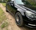 Чорний Мерседес Ц-Клас, об'ємом двигуна 2.1 л та пробігом 361 тис. км за 8800 $, фото 1 на Automoto.ua