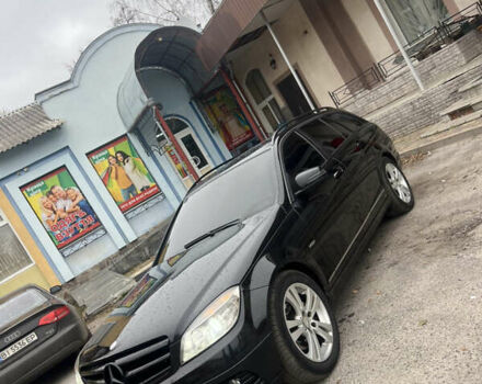 Чорний Мерседес Ц-Клас, об'ємом двигуна 2.14 л та пробігом 210 тис. км за 9700 $, фото 2 на Automoto.ua