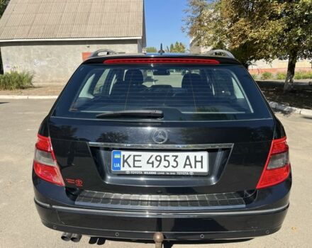 Чорний Мерседес Ц-Клас, об'ємом двигуна 1.8 л та пробігом 249 тис. км за 9500 $, фото 4 на Automoto.ua
