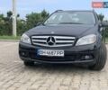 Черный Мерседес Ц-Класс, объемом двигателя 2.1 л и пробегом 328 тыс. км за 9700 $, фото 19 на Automoto.ua