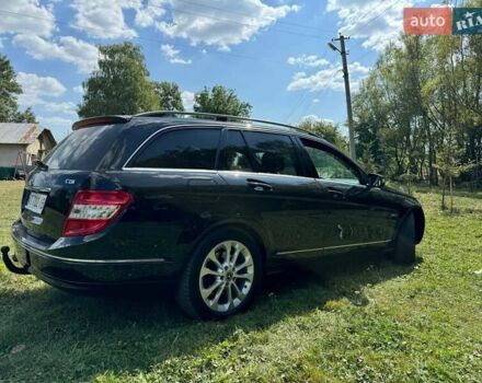 Черный Мерседес Ц-Класс, объемом двигателя 2.2 л и пробегом 329 тыс. км за 10500 $, фото 14 на Automoto.ua