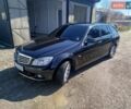 Чорний Мерседес Ц-Клас, об'ємом двигуна 2.14 л та пробігом 305 тис. км за 8500 $, фото 1 на Automoto.ua