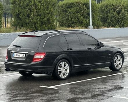 Чорний Мерседес Ц-Клас, об'ємом двигуна 2.1 л та пробігом 250 тис. км за 9999 $, фото 2 на Automoto.ua