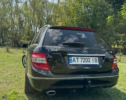 Черный Мерседес Ц-Класс, объемом двигателя 2.2 л и пробегом 329 тыс. км за 10500 $, фото 17 на Automoto.ua