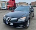 Чорний Мерседес Ц-Клас, об'ємом двигуна 2.1 л та пробігом 254 тис. км за 10500 $, фото 1 на Automoto.ua