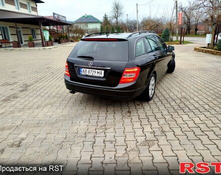 Черный Мерседес Ц-Класс, объемом двигателя 2.1 л и пробегом 305 тыс. км за 8800 $, фото 5 на Automoto.ua