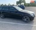 Черный Мерседес Ц-Класс, объемом двигателя 2.1 л и пробегом 328 тыс. км за 9700 $, фото 2 на Automoto.ua