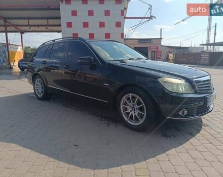 Черный Мерседес Ц-Класс, объемом двигателя 2.14 л и пробегом 316 тыс. км за 9800 $, фото 4 на Automoto.ua