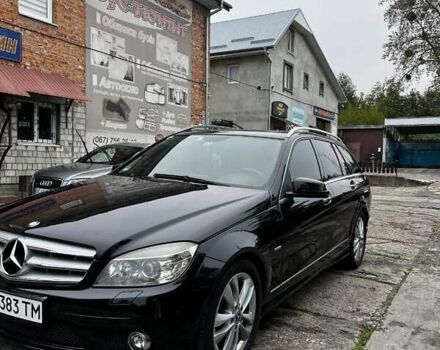 Черный Мерседес Ц-Класс, объемом двигателя 2.14 л и пробегом 260 тыс. км за 10700 $, фото 1 на Automoto.ua