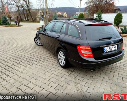 Черный Мерседес Ц-Класс, объемом двигателя 2.1 л и пробегом 305 тыс. км за 8800 $, фото 6 на Automoto.ua