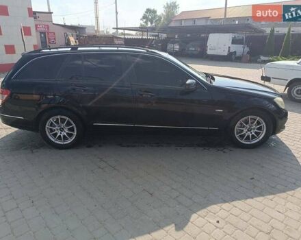 Черный Мерседес Ц-Класс, объемом двигателя 2.14 л и пробегом 316 тыс. км за 9800 $, фото 3 на Automoto.ua