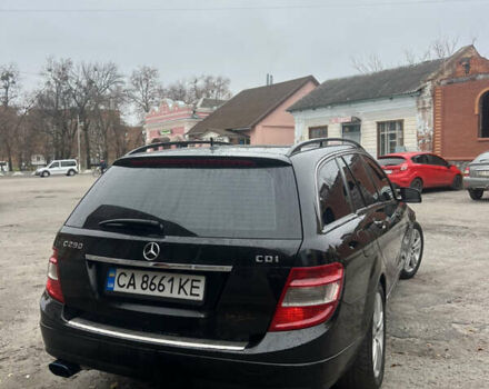 Чорний Мерседес Ц-Клас, об'ємом двигуна 2.14 л та пробігом 210 тис. км за 9700 $, фото 9 на Automoto.ua