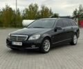Чорний Мерседес Ц-Клас, об'ємом двигуна 2.14 л та пробігом 334 тис. км за 7490 $, фото 1 на Automoto.ua
