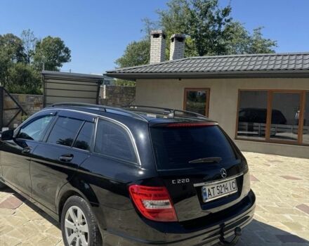 Черный Мерседес Ц-Класс, объемом двигателя 2.1 л и пробегом 360 тыс. км за 8600 $, фото 2 на Automoto.ua