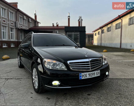 Чорний Мерседес Ц-Клас, об'ємом двигуна 2.14 л та пробігом 333 тис. км за 10650 $, фото 12 на Automoto.ua