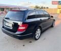Черный Мерседес Ц-Класс, объемом двигателя 2.2 л и пробегом 300 тыс. км за 10500 $, фото 3 на Automoto.ua
