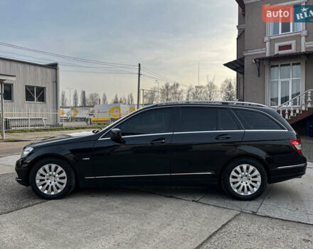 Чорний Мерседес Ц-Клас, об'ємом двигуна 2.14 л та пробігом 333 тис. км за 10650 $, фото 5 на Automoto.ua