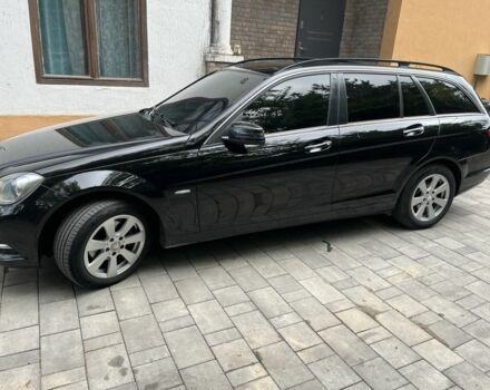 Чорний Мерседес Ц-Клас, об'ємом двигуна 2.1 л та пробігом 290 тис. км за 10500 $, фото 7 на Automoto.ua