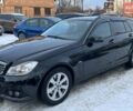 Черный Мерседес Ц-Класс, объемом двигателя 2.2 л и пробегом 375 тыс. км за 10300 $, фото 2 на Automoto.ua