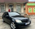 Черный Мерседес Ц-Класс, объемом двигателя 2.2 л и пробегом 243 тыс. км за 10000 $, фото 1 на Automoto.ua