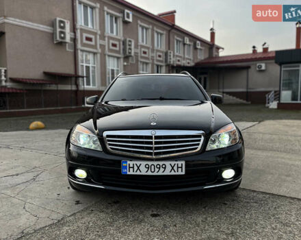 Чорний Мерседес Ц-Клас, об'ємом двигуна 2.14 л та пробігом 333 тис. км за 10650 $, фото 14 на Automoto.ua