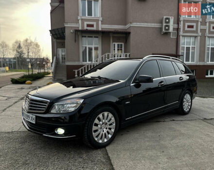 Чорний Мерседес Ц-Клас, об'ємом двигуна 2.14 л та пробігом 333 тис. км за 10650 $, фото 3 на Automoto.ua