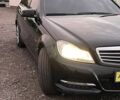 Чорний Мерседес Ц-Клас, об'ємом двигуна 2.1 л та пробігом 287 тис. км за 8990 $, фото 6 на Automoto.ua