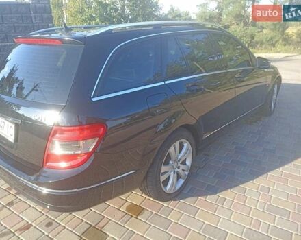 Черный Мерседес Ц-Класс, объемом двигателя 2.15 л и пробегом 365 тыс. км за 8650 $, фото 22 на Automoto.ua