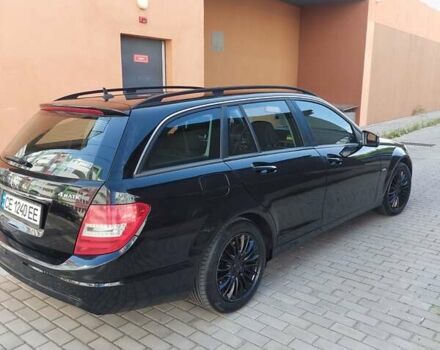 Черный Мерседес Ц-Класс, объемом двигателя 2.14 л и пробегом 300 тыс. км за 9000 $, фото 3 на Automoto.ua